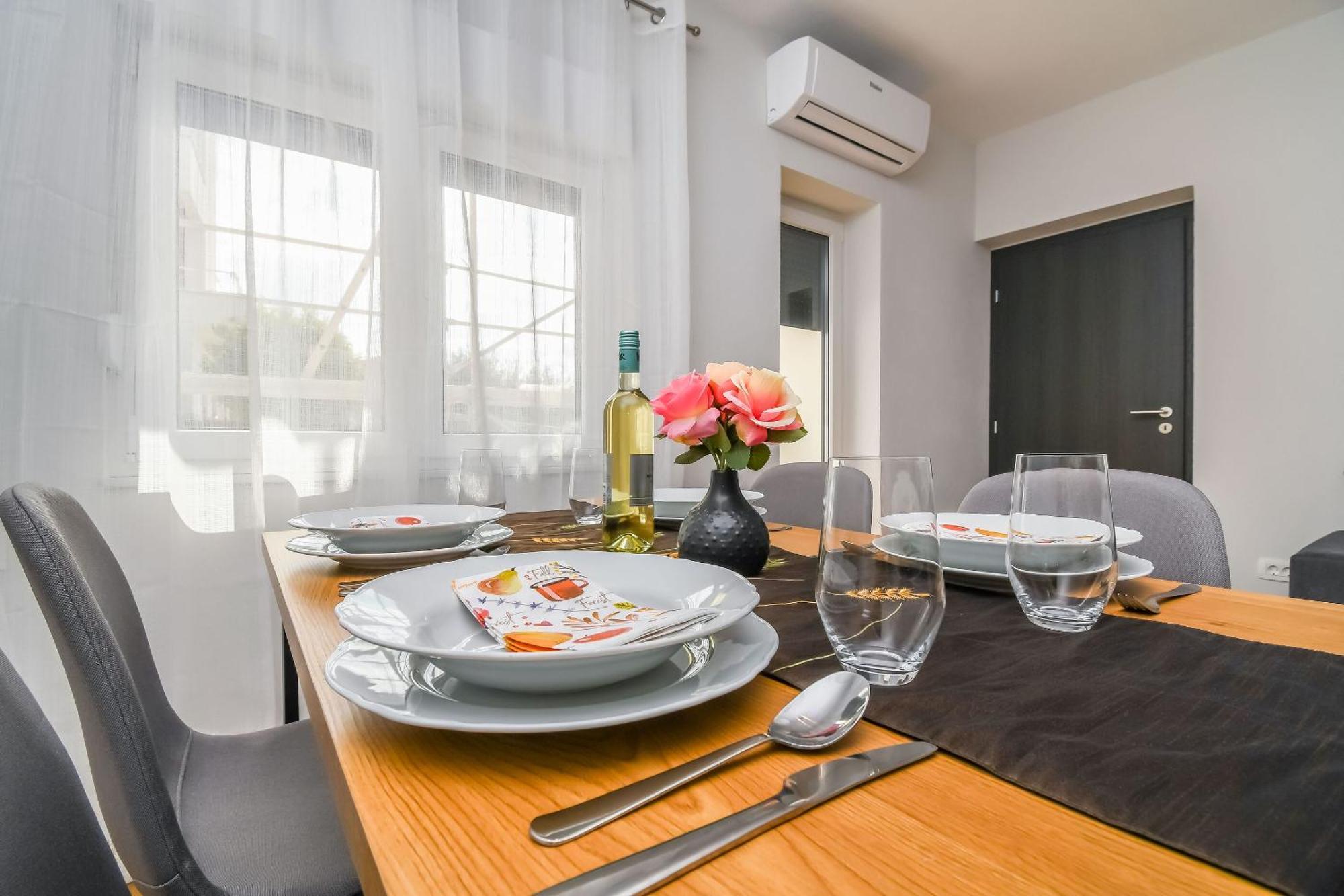Apartments Neli Trogir Extérieur photo