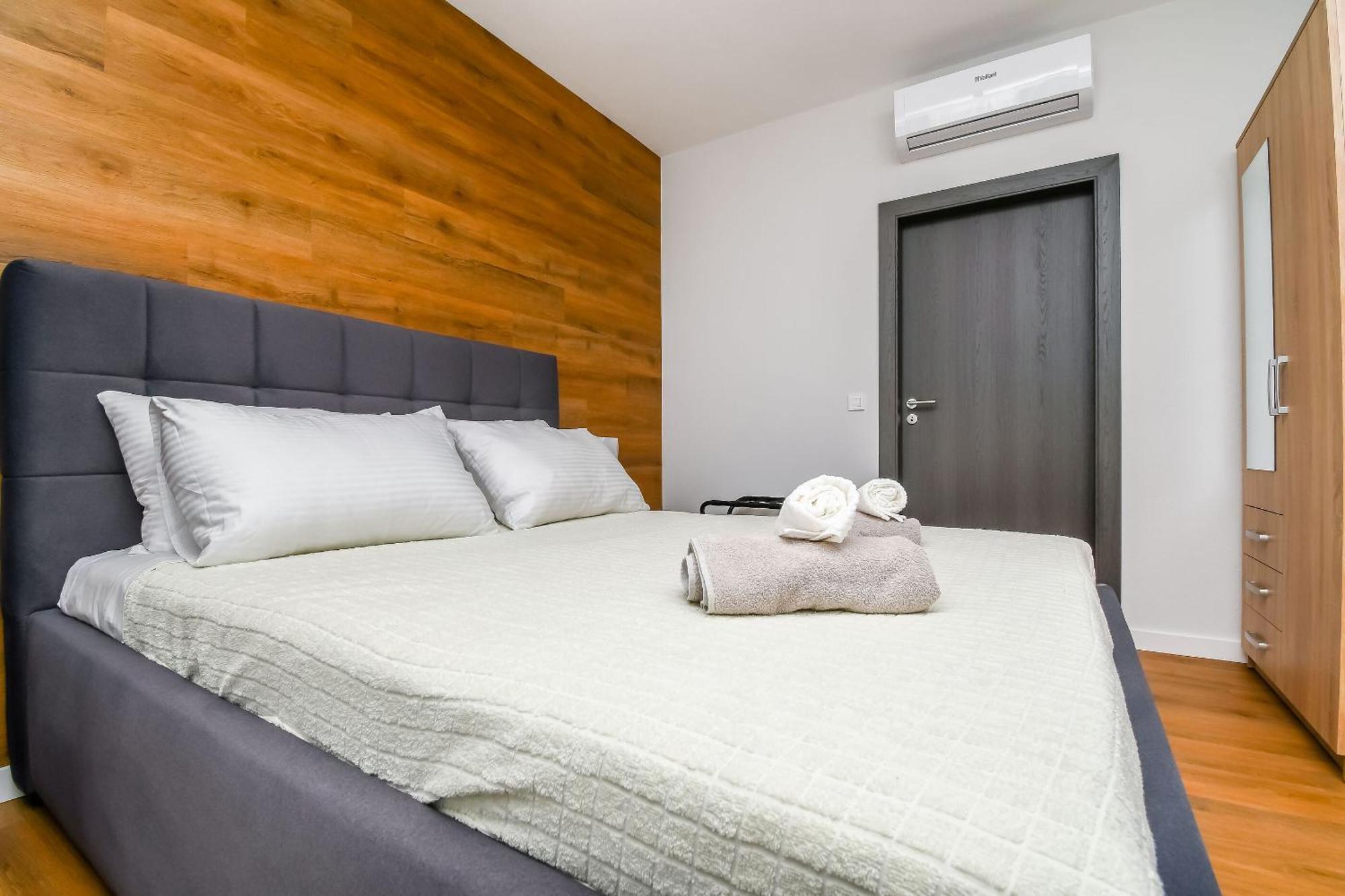 Apartments Neli Trogir Extérieur photo