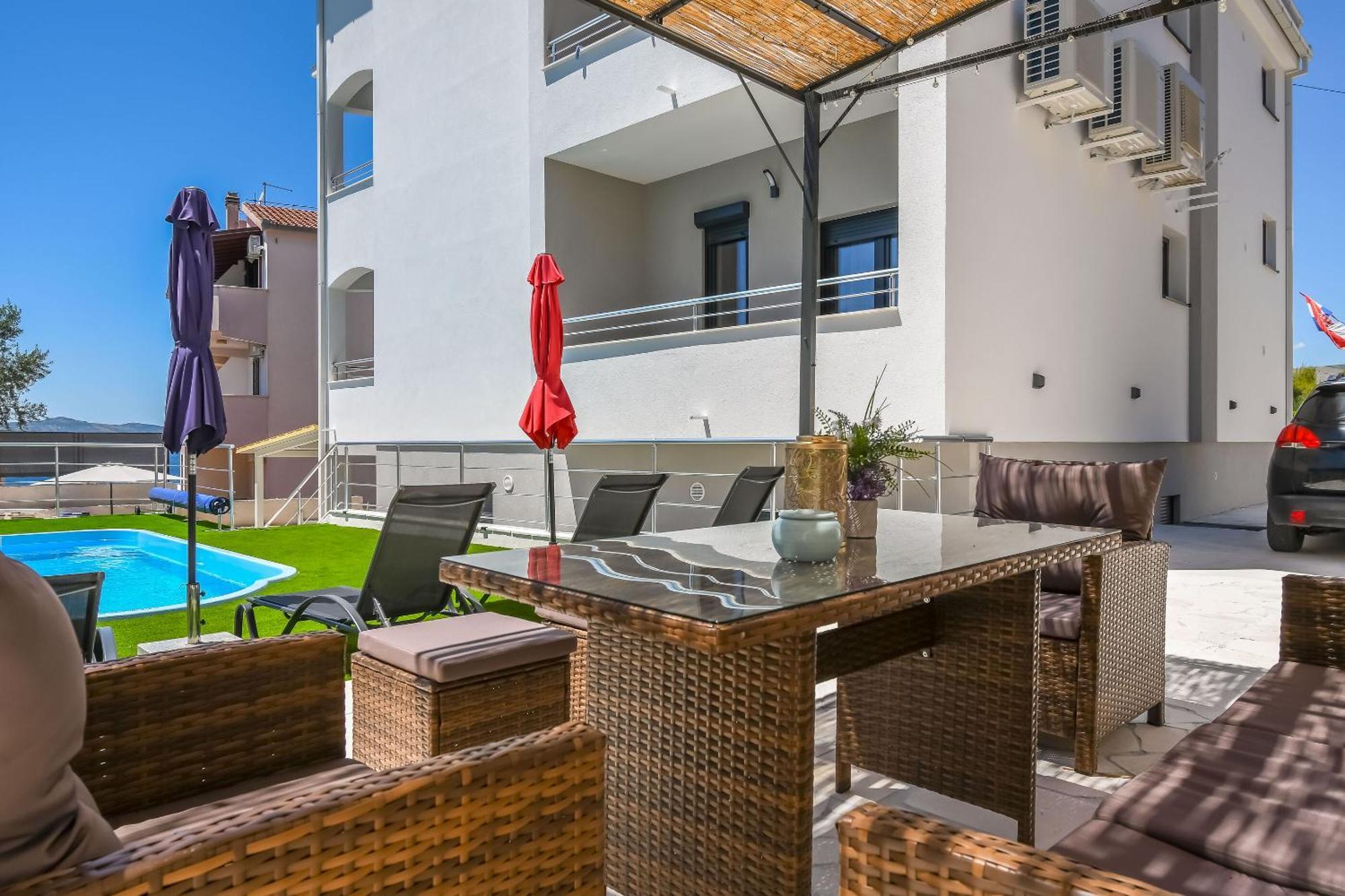 Apartments Neli Trogir Extérieur photo